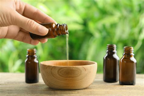 The Magickal Uses of Essential Oils in Spell Jars